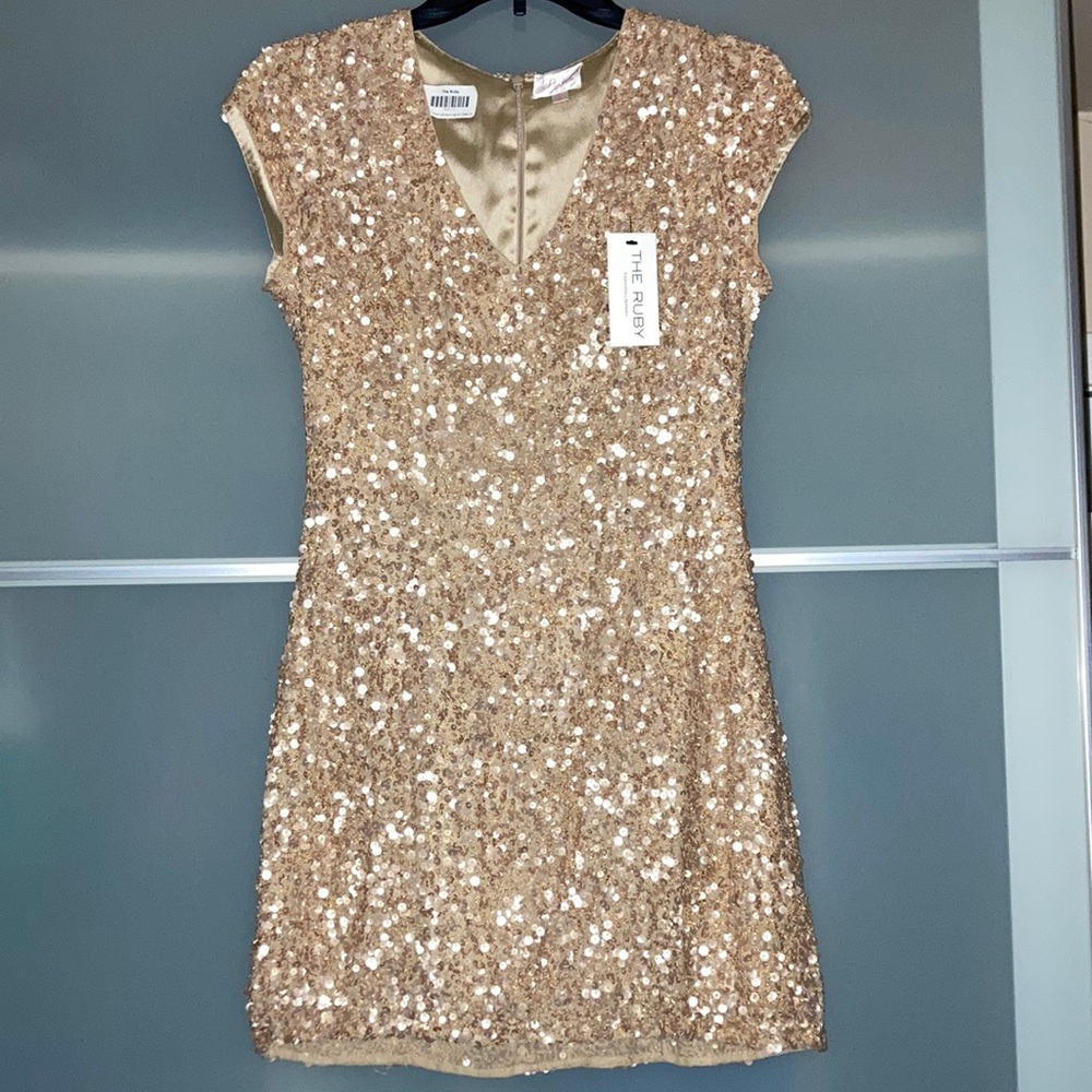 The Ruby Parker Matte Gld Squn Cap Dress XS